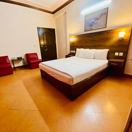 Fiesta Inn Hotel & Resorts Multan Exteriér fotografie