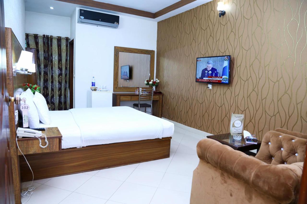 Fiesta Inn Hotel & Resorts Multan Exteriér fotografie