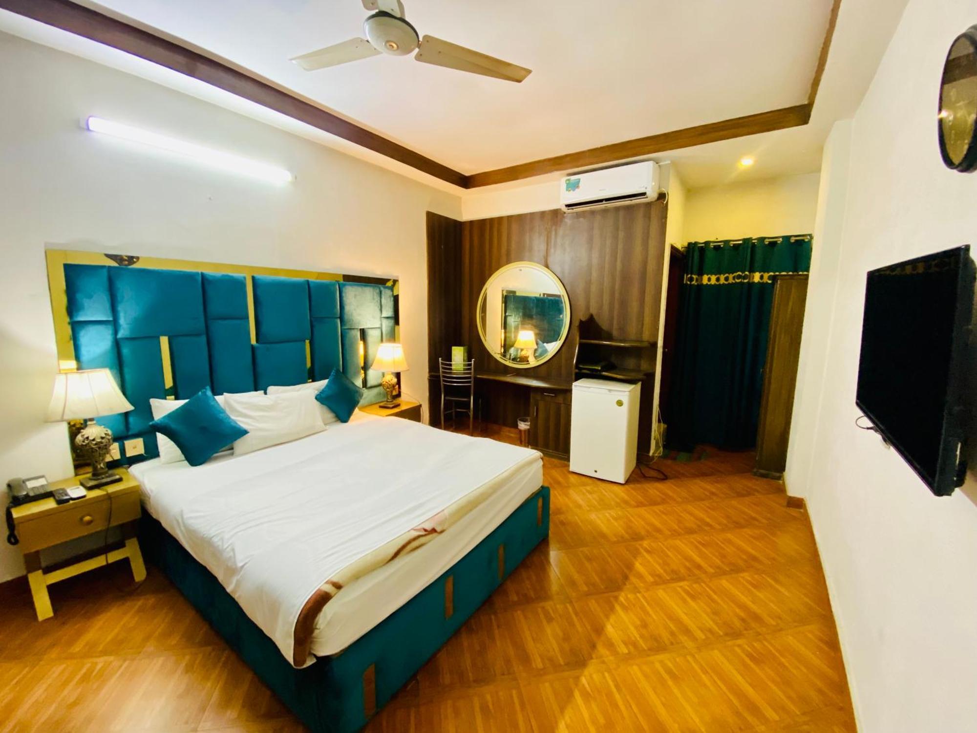 Fiesta Inn Hotel & Resorts Multan Exteriér fotografie