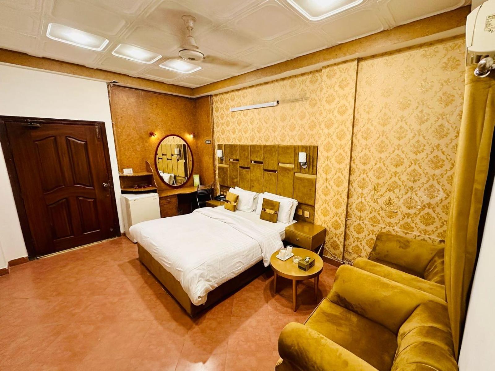Fiesta Inn Hotel & Resorts Multan Exteriér fotografie
