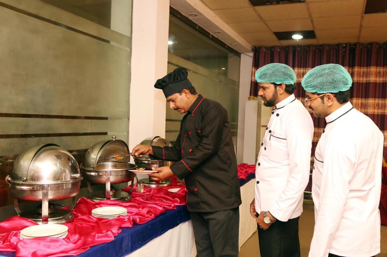 Fiesta Inn Hotel & Resorts Multan Exteriér fotografie