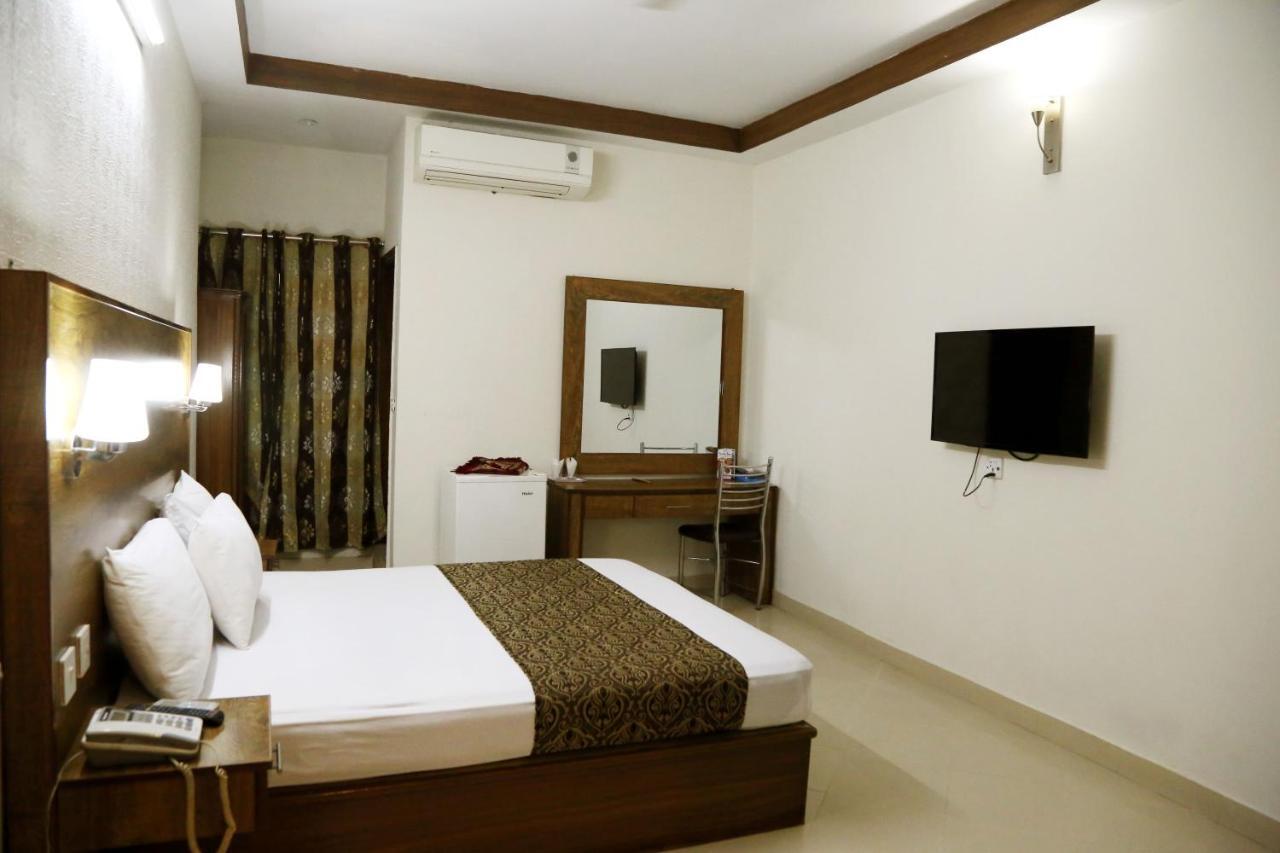 Fiesta Inn Hotel & Resorts Multan Exteriér fotografie